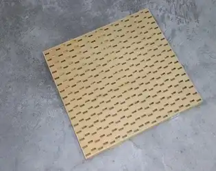 How does slotted waveguide array form a radiation pattern?